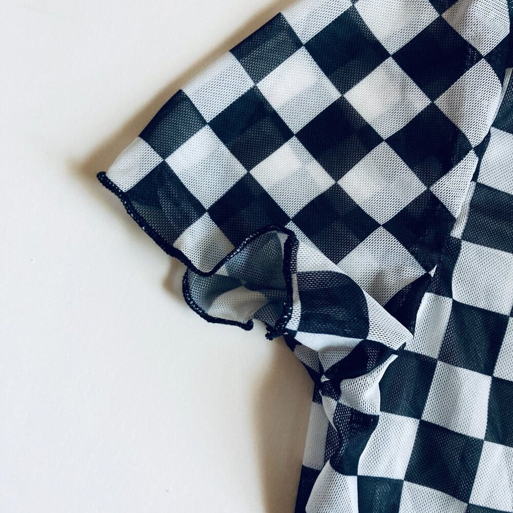 π Black & White Checkered Sheer Mesh Top with Short Sleeves NEW - Picture 3 of 6